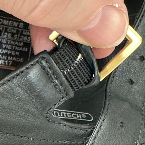 Rockport Womens Size 9.5 M Black Leather Criss Cross Soft Wedge Shoes 10… - Picture 10 of 14